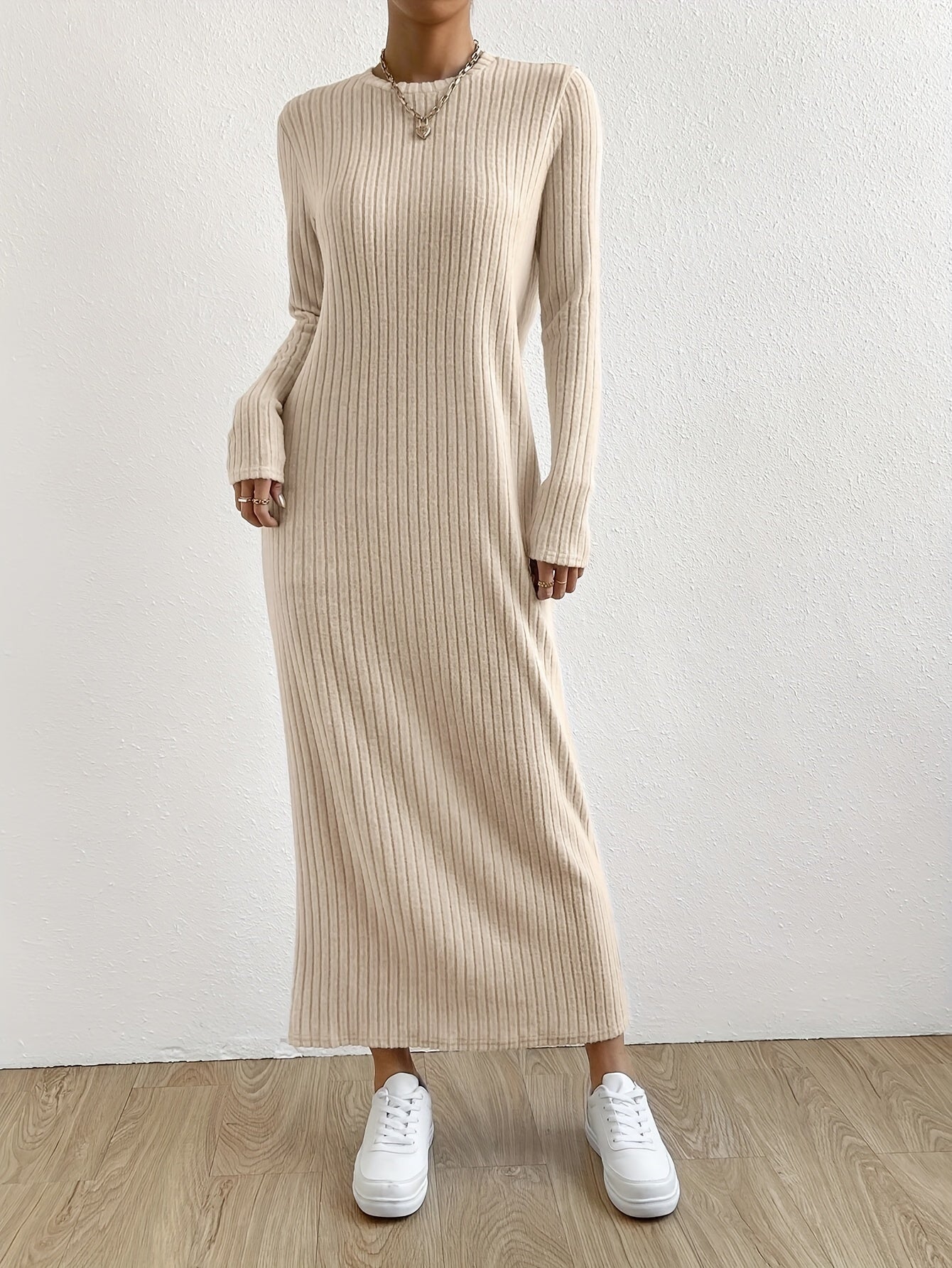 Fall Elegance: Chic Rib-Knit Maxi Dress for Women - Comfortable, Crew Neck, Long Sleeve, Easy-Care Fabric