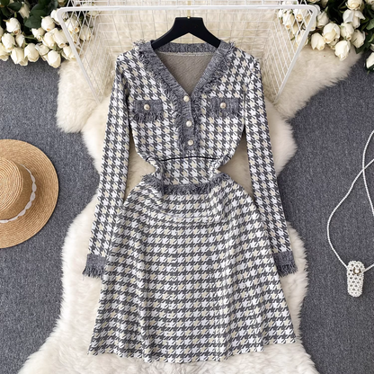 - Women's high-end plaid knitted dress in autumn and winter GEU445