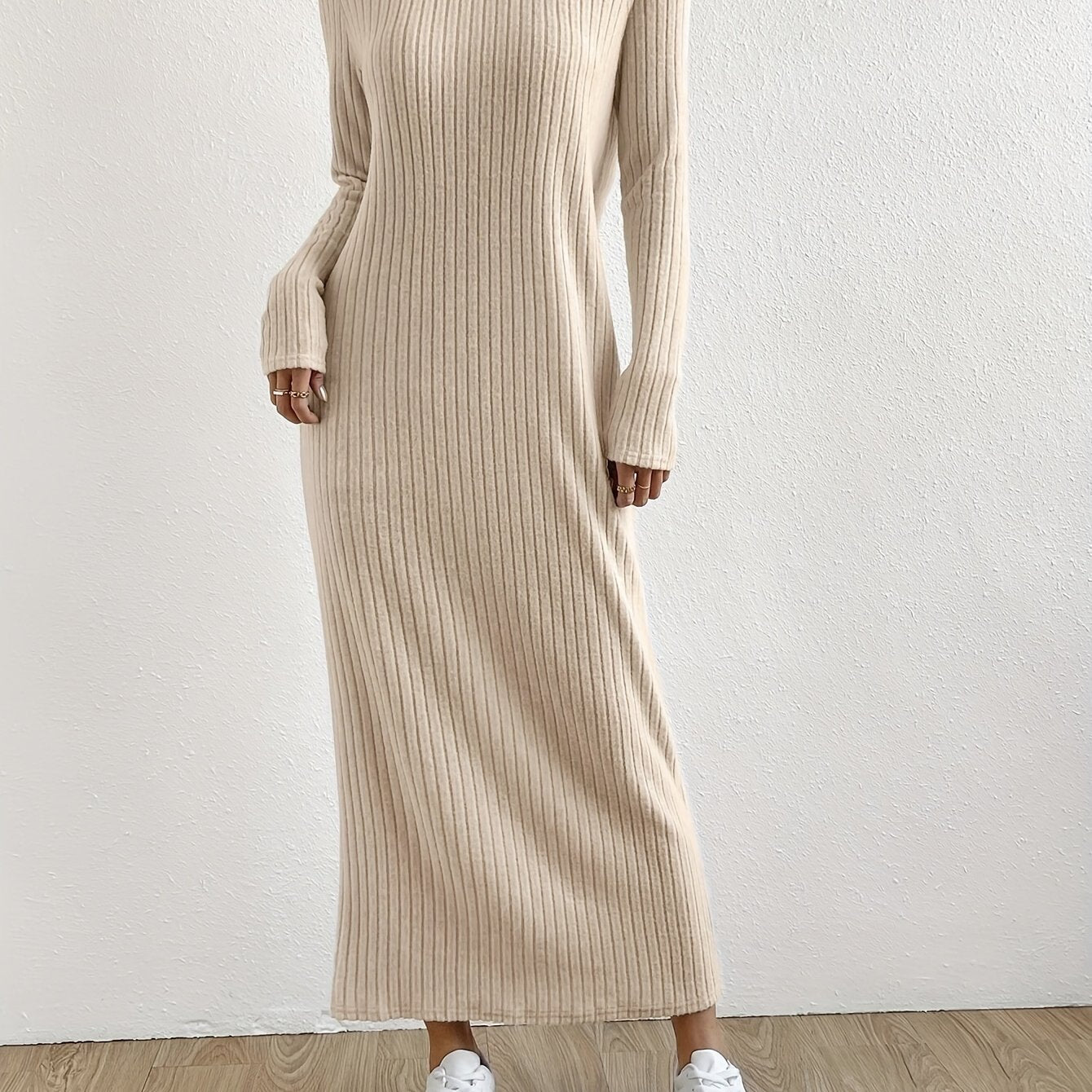 Fall Elegance: Chic Rib-Knit Maxi Dress for Women - Comfortable, Crew Neck, Long Sleeve, Easy-Care Fabric