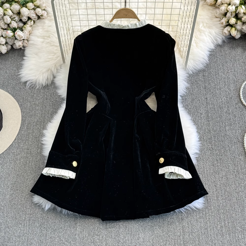 - Autumn and winter fashionable long-sleeved stand-collar mid-length a-line velvet dress GEU906