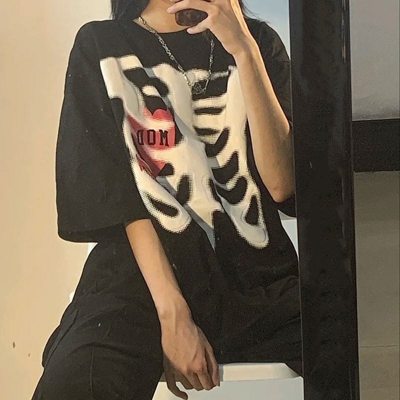 Halloween Oversized T-Shirt Female Top Y2k Harajuku Tops Retro Print Skull Bone Loose T-Shirts With Short Sleeve Anime Graphic Shirt