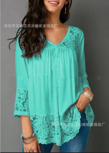 Large size lace women blouse shirt casual loose women shirts fashion V-neck five-point sleeve women blouse summer