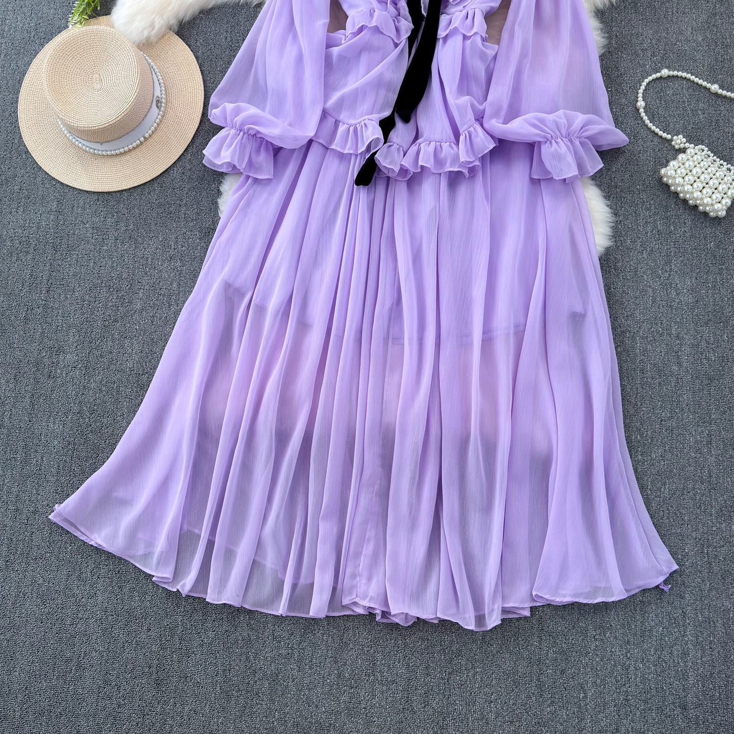 - Vintage style long sleeve bow V-neck ruffled A-line chiffon dress GEU1043