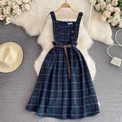 - Plaid suspender dress retro style in autumn and winter GEU838