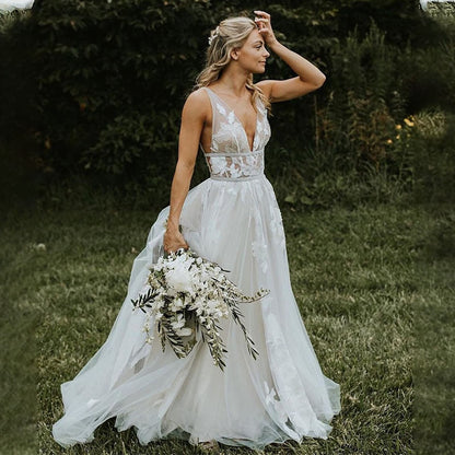 Two Straps V-neck Exposed Boning Grey Tulle Wedding Dress Boho A-line Backless Elegant Floral Appliques Sexy Bridal Dress