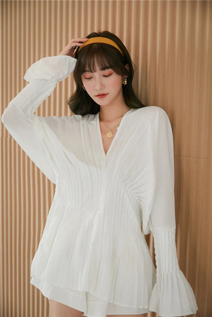 vmtvr Elegant Women Loose White V-Neck Pleated Shirts Female Lantern Full Sleeve Tops Blouses Casual Blusas 2024 Spring Summer