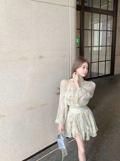 vmtvr  -  Dresses New in Summer Dress Floral Print V-Neck Long Sleeve Chiffon Women's Yellow Gentle Design Cinched Waist  Short Skirt