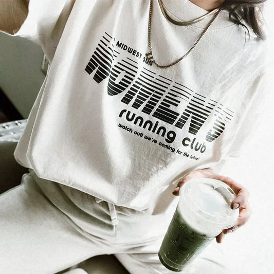 -Retro sports style outfit streetwear 90s fashion Women's Running Club Letters Printing Graphic Tees Women Short Sleeve Loose Cotton Oversize t shirts Vintage Style 90s Shirts