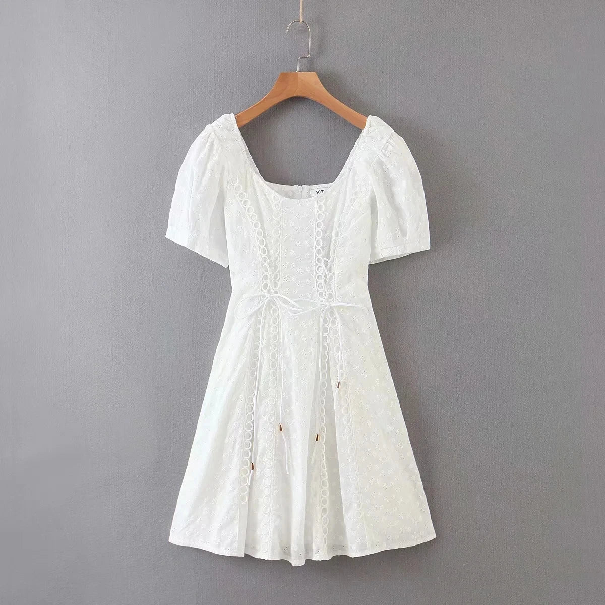 vmtvr  -  White lace embriodery summer beach dress women elegant hollow out lace up short dress off shoulder puff sleeve sheer dress