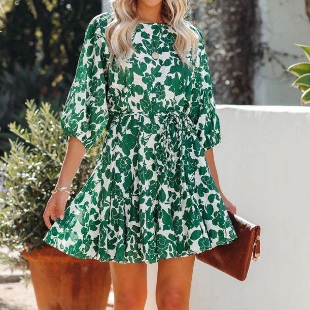 vmtvr - Puff-Sleeve Floral Mini Smock Dress