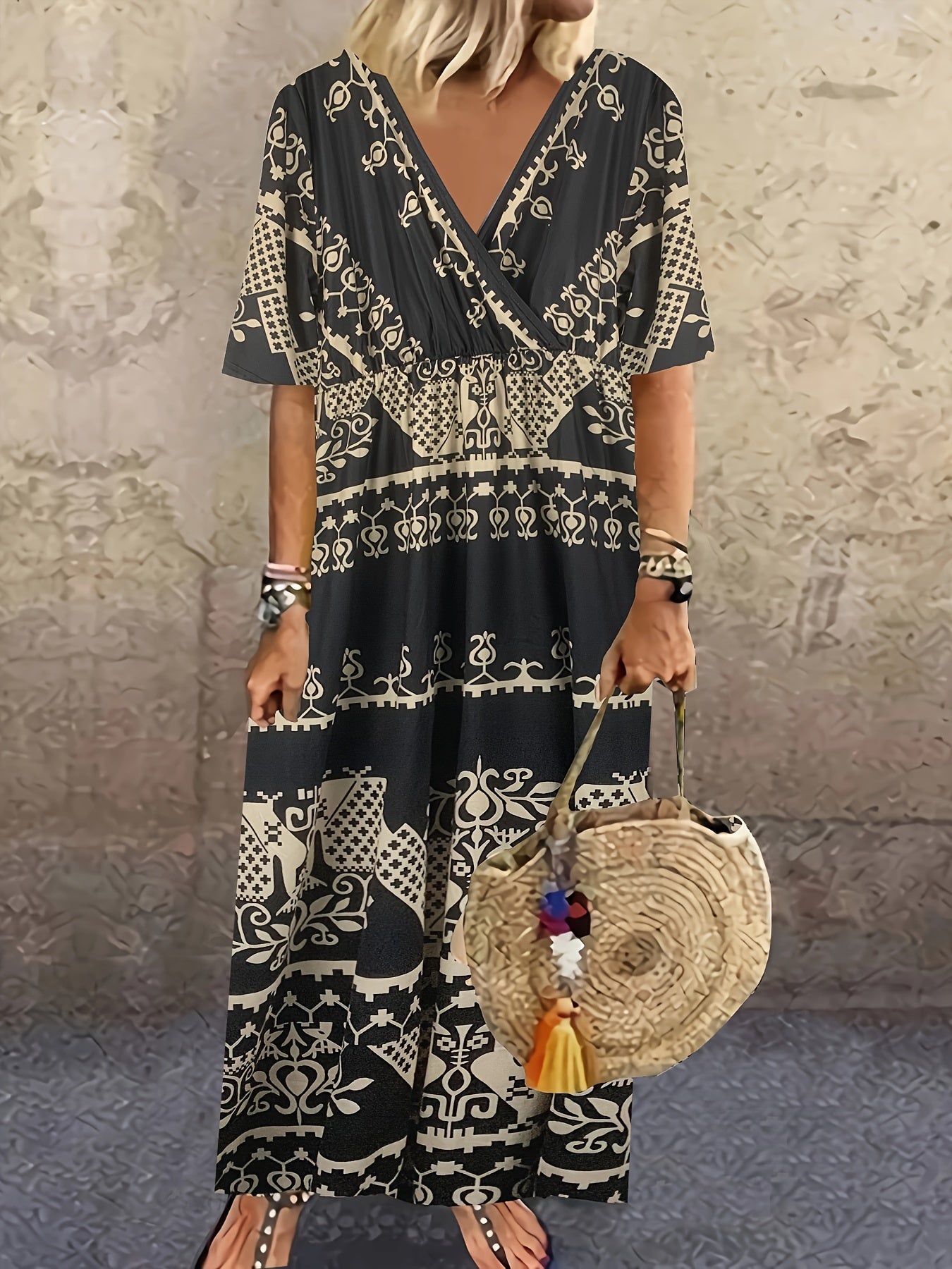 Plus Size Boho Dress, Women's Plus Geometric Print V Neck Short Sleeve Maxi Dress